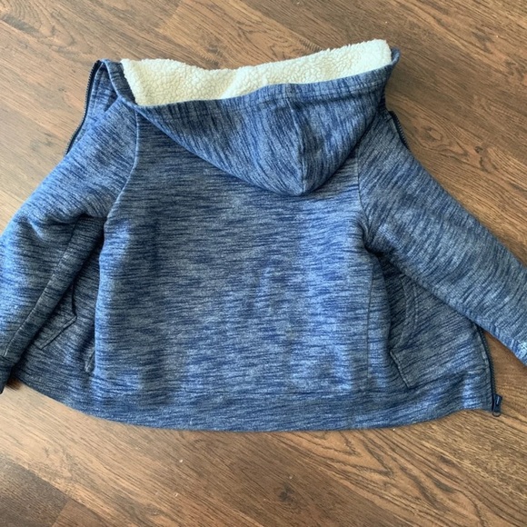 Old navy Sherpa jacket - Picture 5 of 5